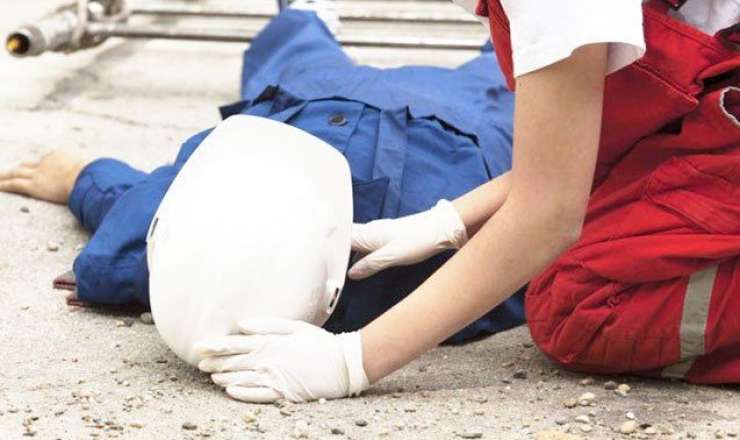 Mədəniyyət Evində FACİƏ:  - Usta yıxılıb öldü