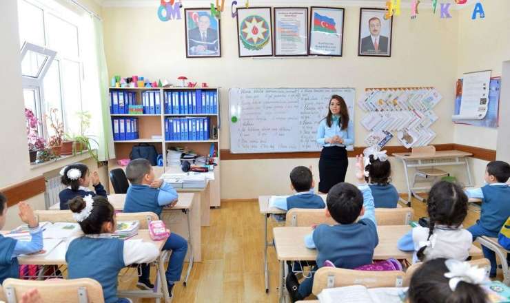 Bu müəllimlərin maaşı artacaq - RƏSMİ 