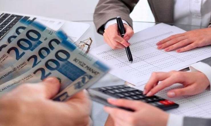 Dövlət büdcəsinin gəlirləri 17 milyard manatı ötdü 