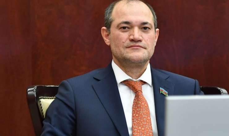 Toylardakı israfçılıqdan danışmışdı, qardaşının dəbdəbəli toyu gündəm oldu – VİDEO 