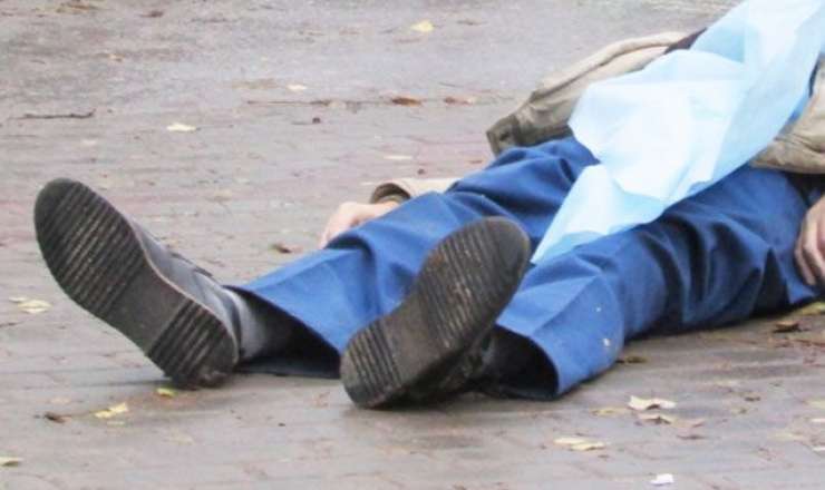 Bakıda usta iş yerində öldü 