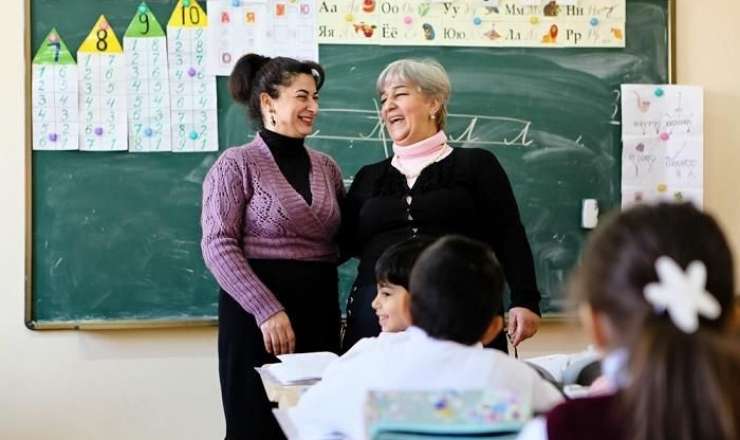 Müəllimlər üçün maaş artımı niyə fərqlidir? - VİDEO 