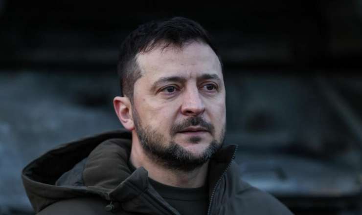 Zelenski: Rusiya bu gecə Ukraynaya yeni hücum həyata keçirə bilər 