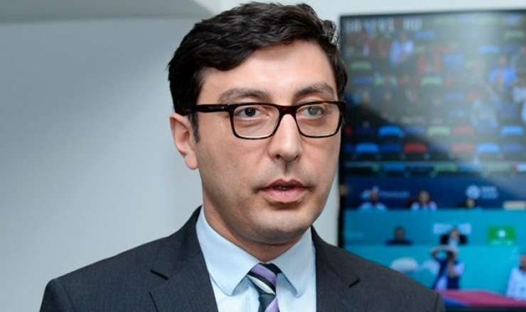Nazir onu işdən çıxardı 