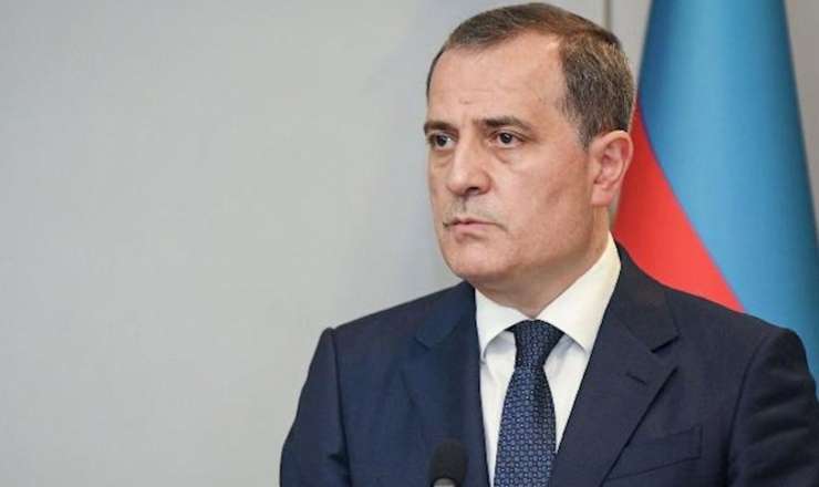 Ceyhun Bayramov pakistanlı həmkarı ilə regional və beynəlxalq proseslərdən danışdı 