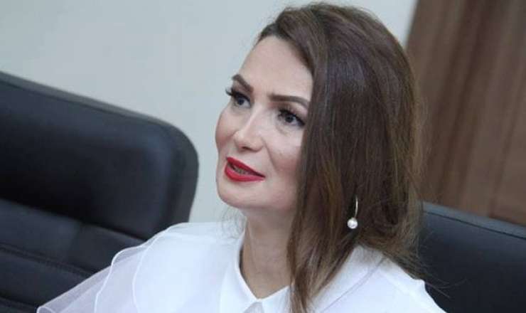 Qənirə Paşayevanın mənəvi qızı haralardadır? 