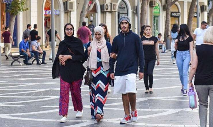 Azərbaycana turist axını azaldı 
