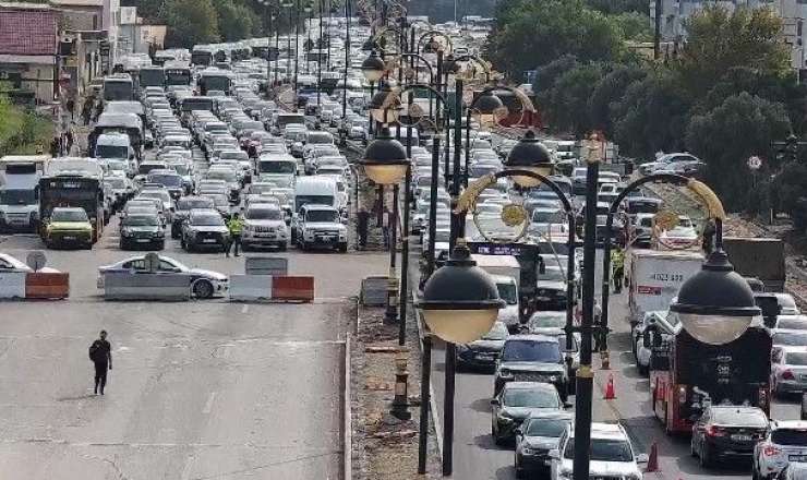 "8 Noyabr"a görə bu yollarda da sıxlıq yarandı - FOTO 