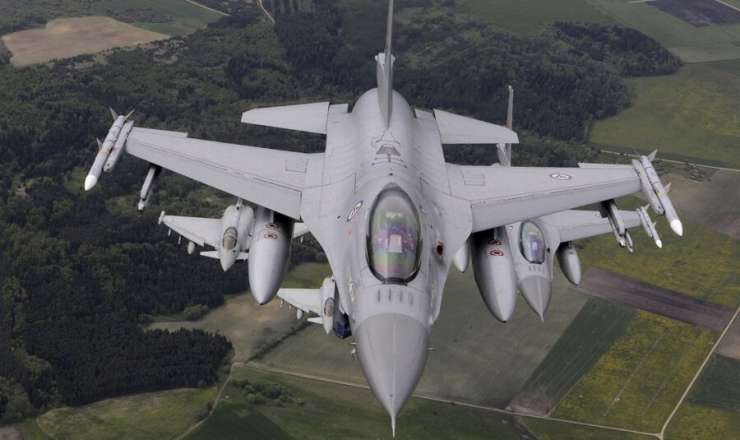 Ukraynanın F-16 qırıcısı vurulub?  