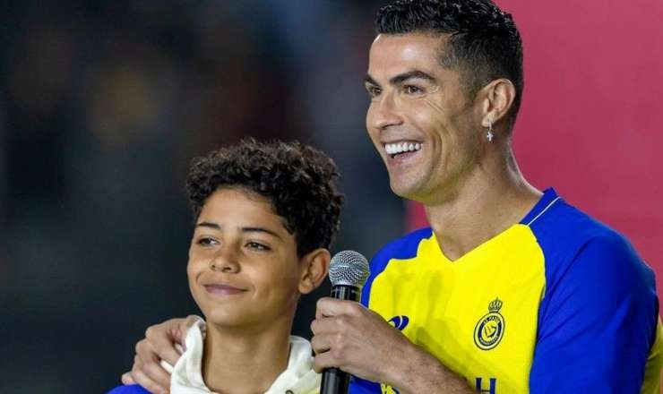 Ronaldonun oğlu da Portuqaliya millisinə dəvət aldı 