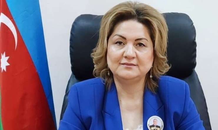 İşdən çıxarılan məktəb direktorunun "ürəyi getdi" 