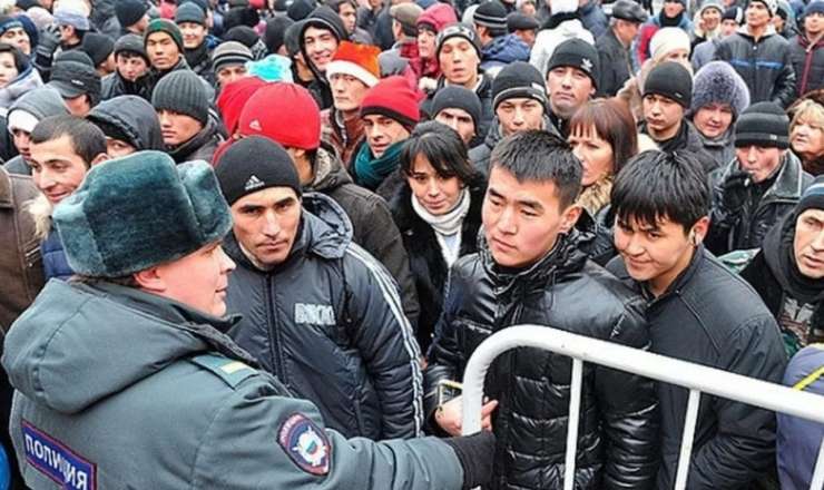 Rusiyanın miqrantlardan depozit tələbi - Məqsəd nədir? - Açıqlama 