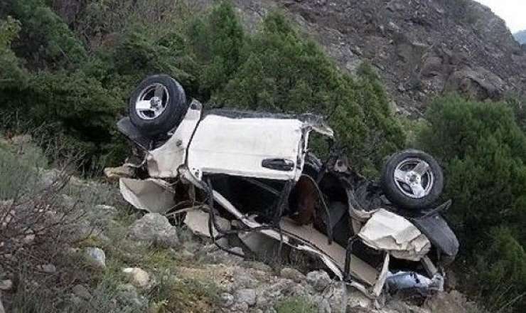 Qubada dəhşətli qəza:  4 qadın sərxoş olub "Prius"u dərəyə aşırdılar