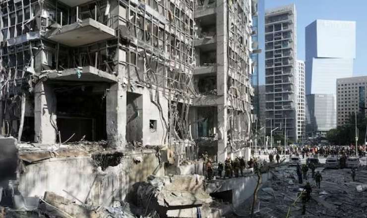 İran İsraildə xəstəxananı BOMBALADI  - VİDEO