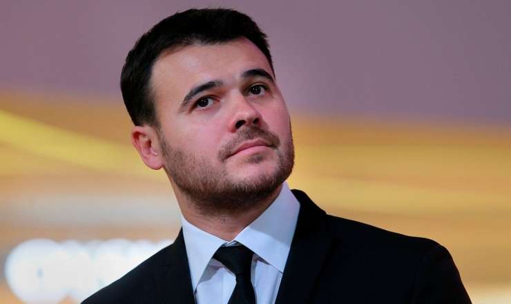Araz Ağalarova qarşı icraatdan sonra Emin Rusiyadakı konsertini ləğv etdi 