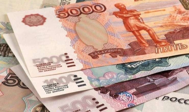 Rusiyadan yeni qadağa: Azərbaycanlılar evə pul göndərə bilməyəcəklər 