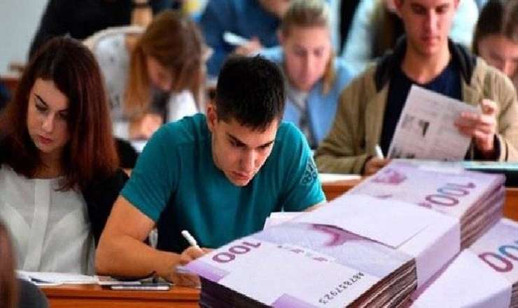 Azərbaycanda təhsil haqları ARTIRILACAQ? - Nazir müşaviri AÇIQLADI