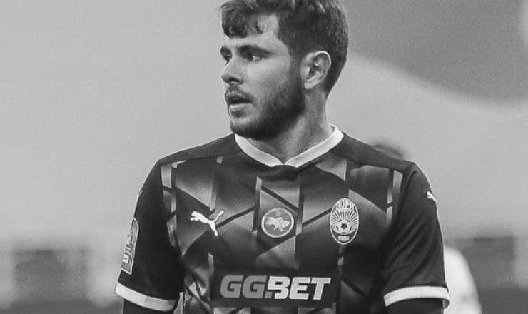 25 yaşlı futbolçu vəfat etdi 