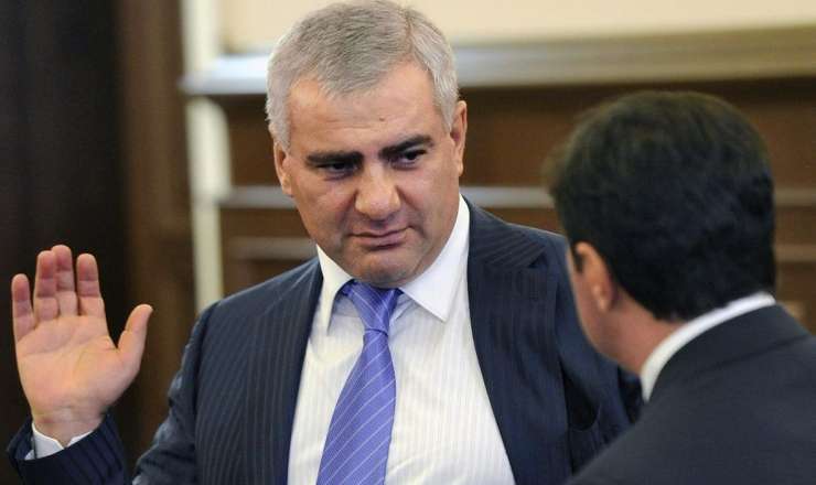 Məhkəmə Karapetyanın həbsini qanunsuz hesab etdi 