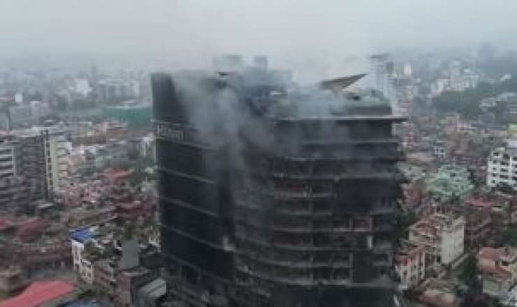 “Z nəsli inqilabı”: Hilton hoteli də məhv edildi - VİDEO 