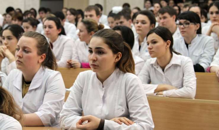 Tibb Universitetində nə baş verir? - Prezident təqaüdçülərinin sayı 6 dəfə azalıb  