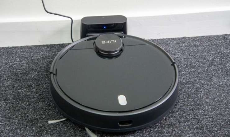 Robot tozsoran aldı - Evinin bütün sirləri yayıldı 