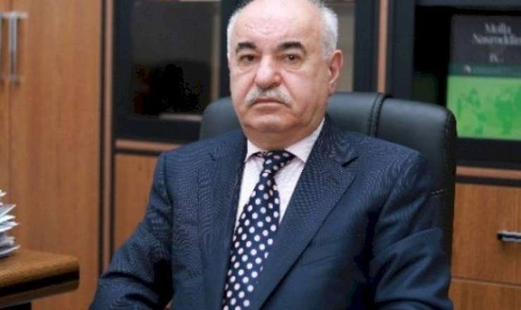 Evlərini, Novxanıdakı villasını, avtomobillərini satdı 