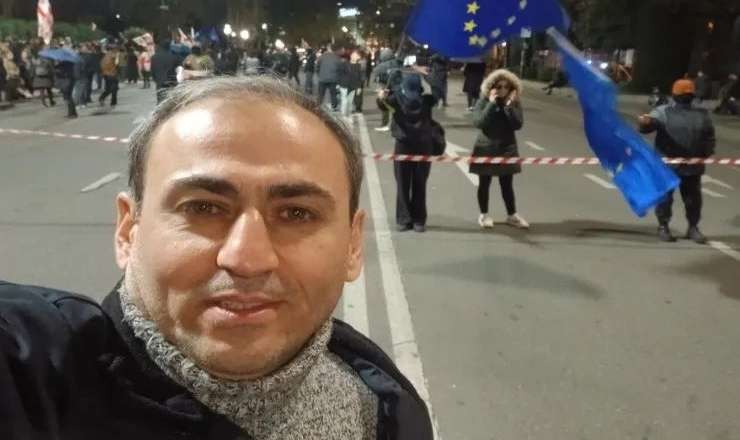 Tbilisidə aksiyalara qoşulan jurnalist Əfqan Sadıqov CƏRİMƏLƏNDİ 