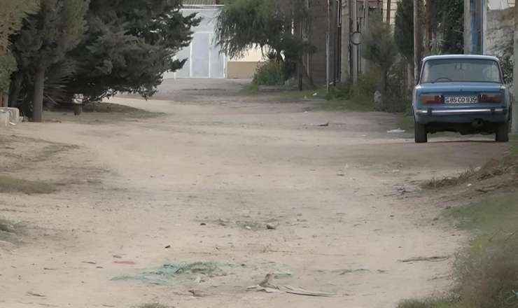 Maştağanın 40 illik yol problemi: "Nə taksi gəlir, nə təcili yardım"  - VİDEO