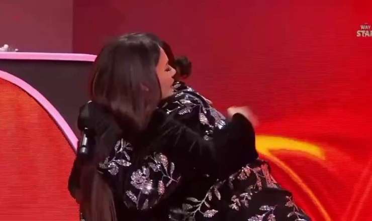 Samirə Əfəndi Ermənistan təmsilçisinə 12 xal verdi, LİNÇ EDİLDİ - VİDEO 