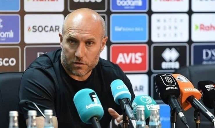 "Neftçi" Samir Abasovu istefaya göndərdi 