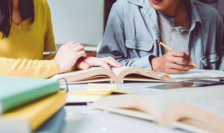 Pul ver, dərs keç - Məktəblərdə gizli repetitor oyunu ifşa olunu - VİDEO 