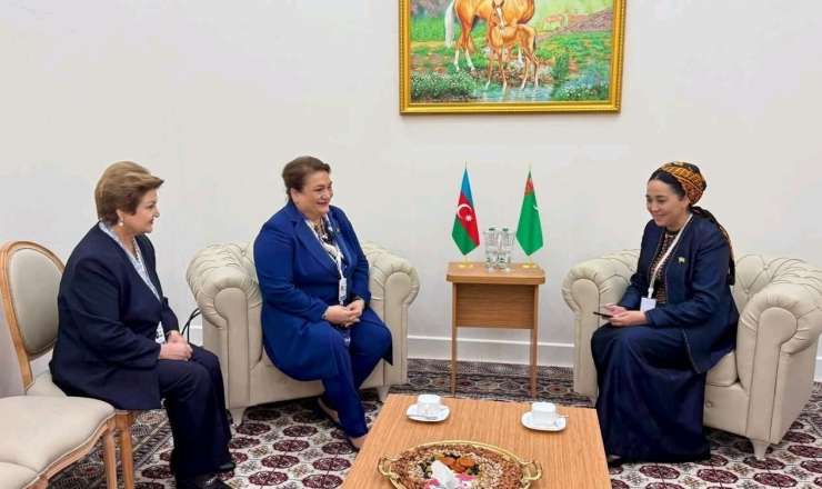 Tənzilə Rüstəmxanlı türkmən həmkarları ilə görüşdü - FOTO 