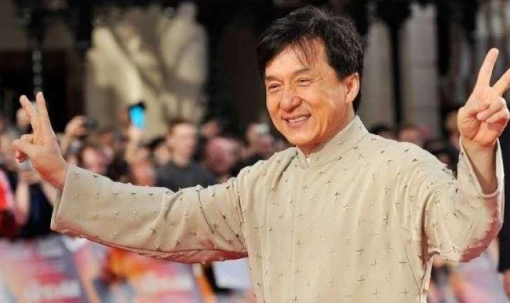 Ceki Çan Xəzər dənizinin sahilində film çəkəcək 