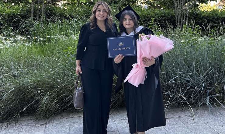 Yanğında anasını itirən Ləman palataya köçürüldü 