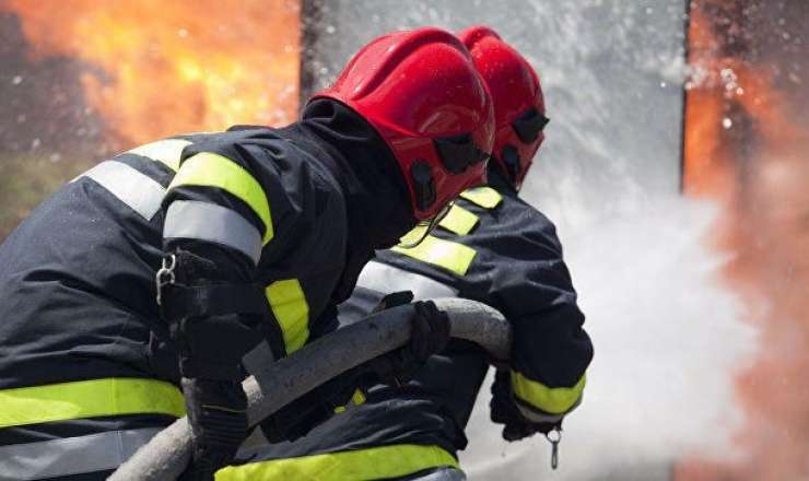 Bakıda ev yandı - 2 nəfərin yanmış meyiti tapıldı 