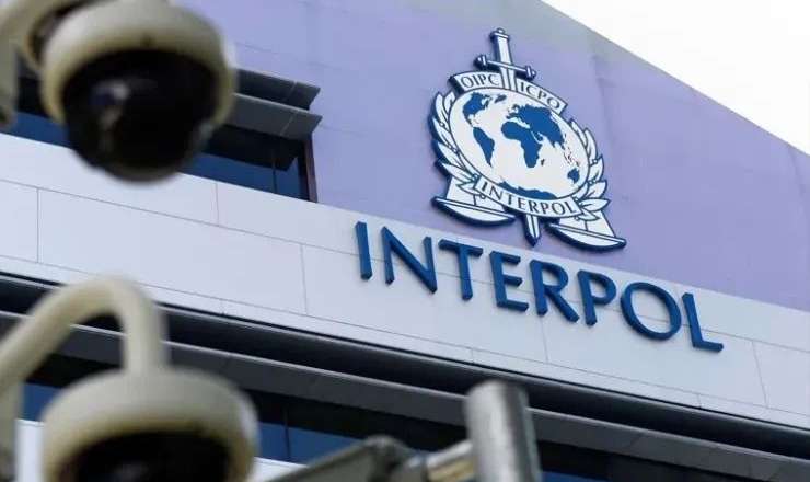 "Gömrük işi" ilə bağlı 11 nəfər beynəlxalq axtarışa verildi 