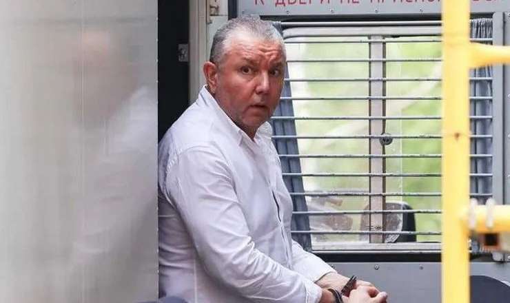 Rusiyalı polkovnik rüşvət alıb Azərbaycana qaçdı  