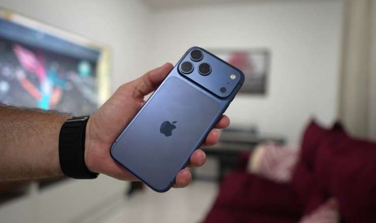 “Apple” yanvarda “iPhone 18”in sınaq istehsalına başlayacaq 