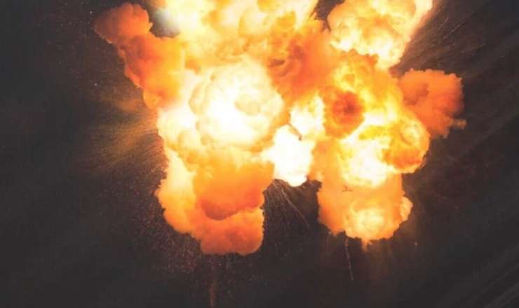 Rusiyanın ən böyük qaz kompleksi və limanı vuruldu – VİDEO 