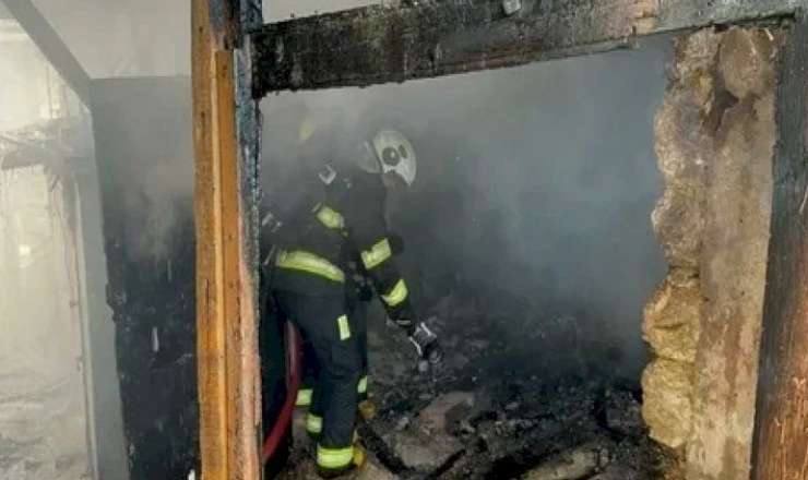 Şamaxıda ev də, ev sahibi də yandı 