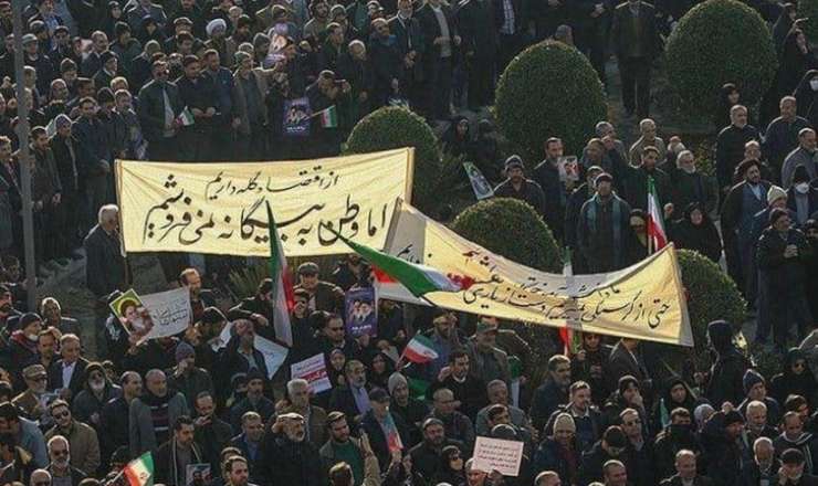 İran rejimi təşvişdə: Güney Azərbaycan şəhərlərinə qoşun yeridildi 