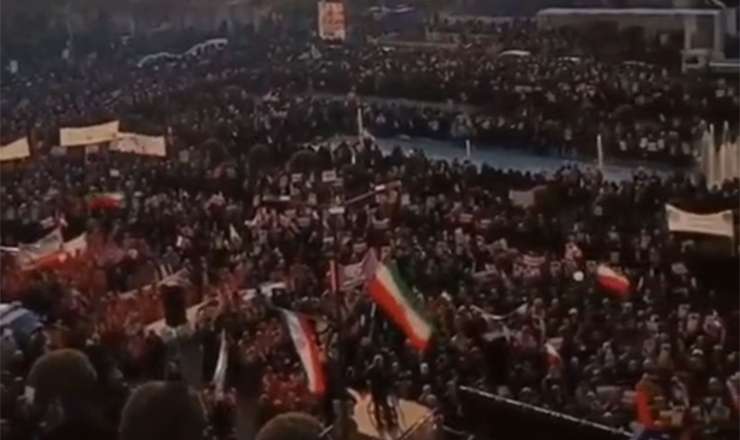 Tehranda ölən generallarla vida mərasimi - VİDEO