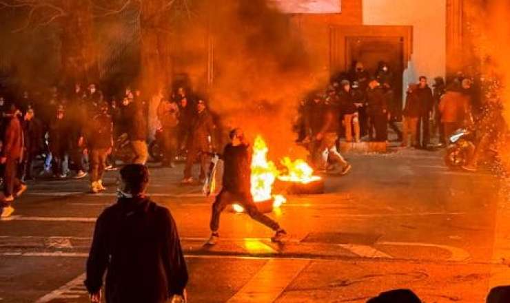 “ABŞ yaxın günlərdə İrana hücum edə bilər” – Güneyli mühacir 