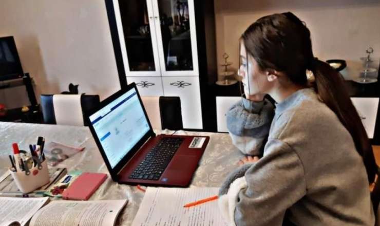 Şagird az, sual çoxdur: Rayon məktəbləri distant təhsilə hazırdırmı? - AÇIQLAMA