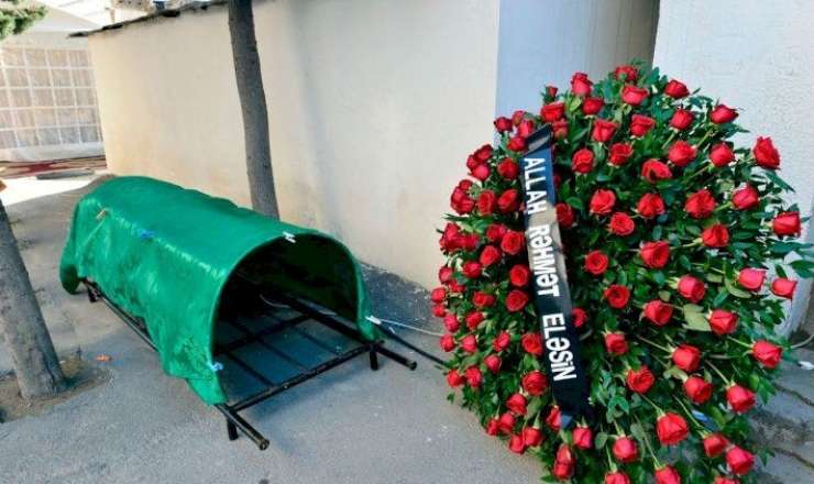 Azərbaycanda tanınmış həkim vəfat etdi - FOTO 