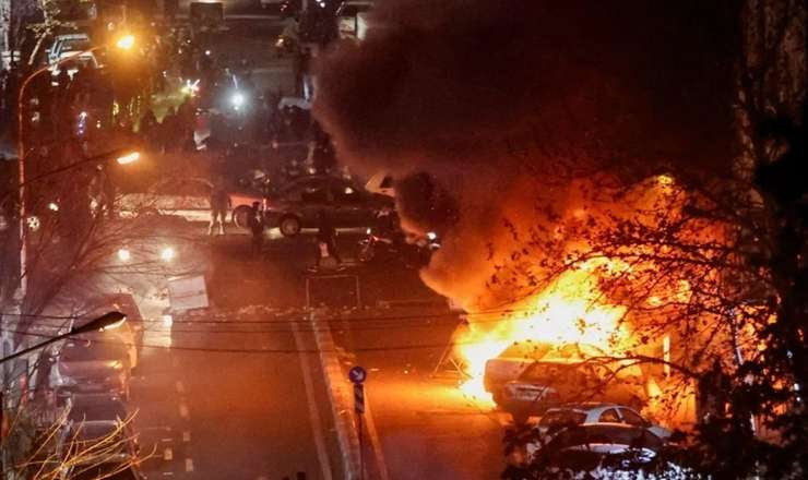 “Trampın bizi bombalaması üçün dua edirik” – İranda etirazçılar ikinci dalğaya hazırlaşır? 