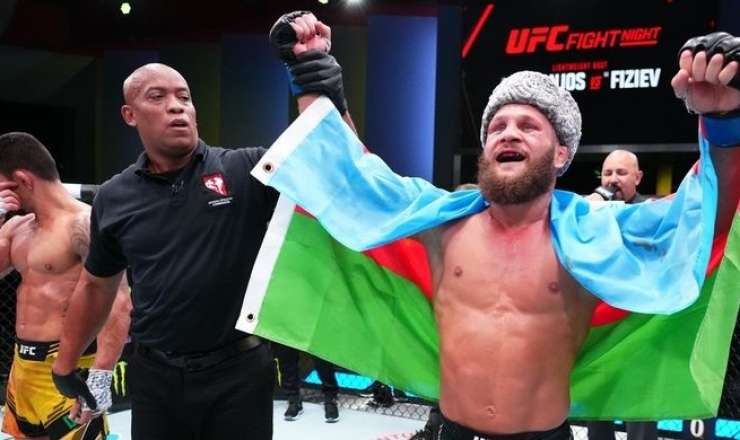 Azərbaycanlı idmançı döyüşdən əvvəl rəqibinin komanda yoldaşını yamsıladı – VİDEO 