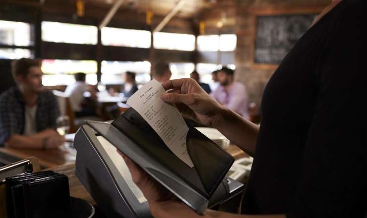 Restoranlarda servis haqqı qadağan olunacaqmı? - AÇIQLAMA 