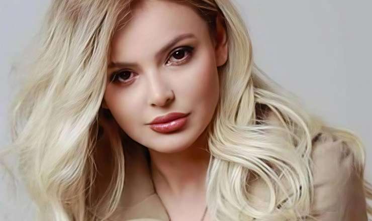 "Ad günümün səhəri öyrəndim ki, xərçəng xəstəsiyəm" - Müğənni göz yaşı tökdü - VİDEO